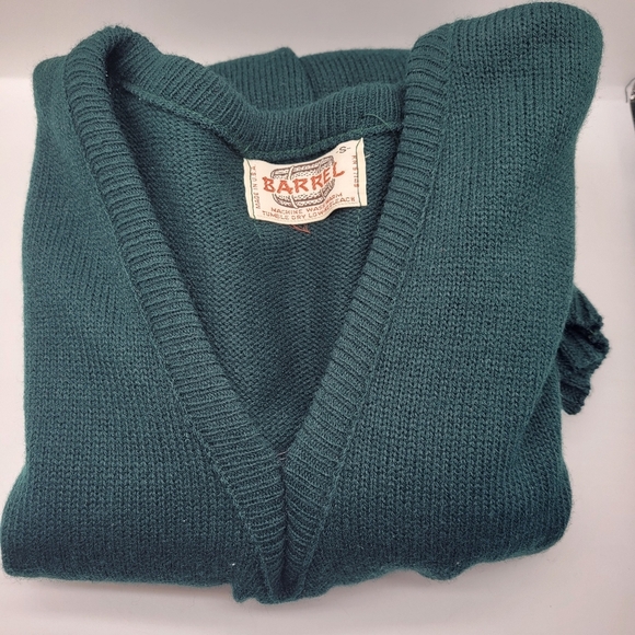 Vintage BARREL Sweater Size Small V Neck Made in USA Green Long Sleeve - Picture 8 of 8